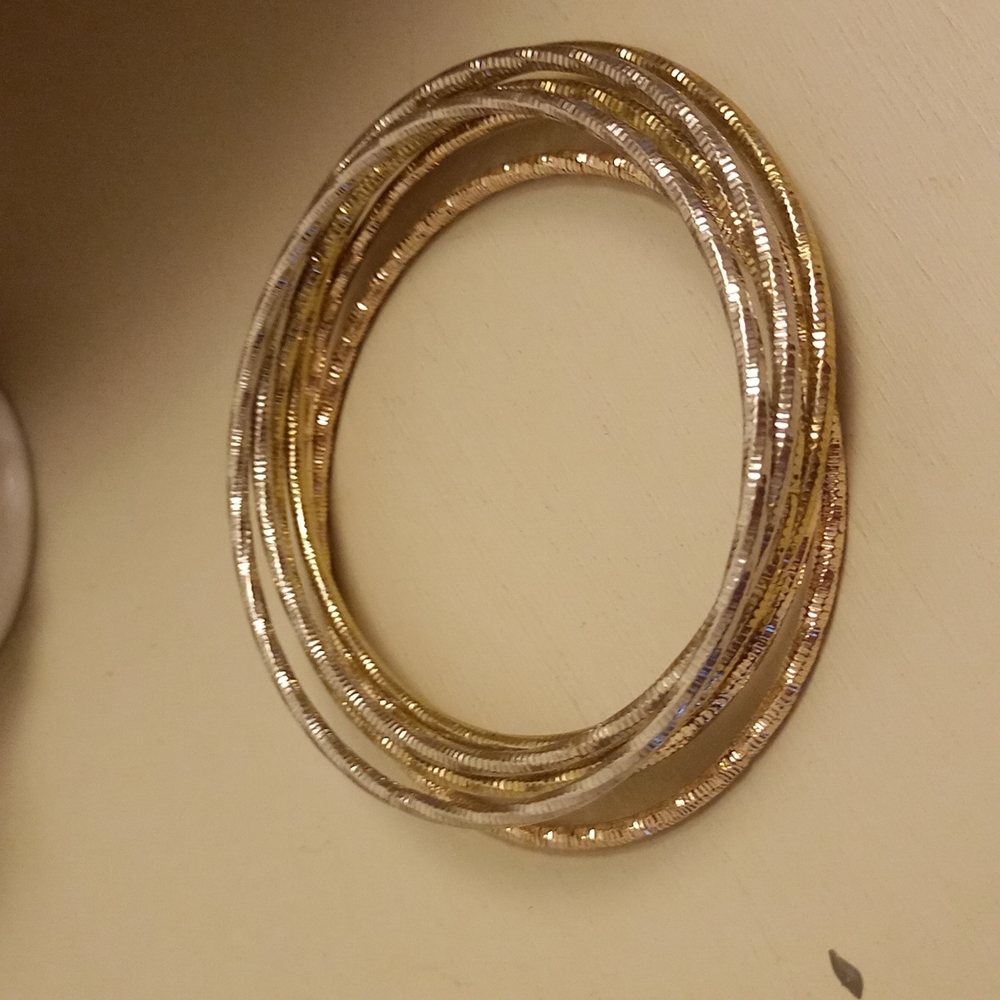 6 bangles - Picture 3 of 3